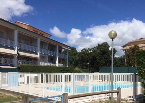 Appart Les Goelands Piscine Et Jardin Andernos-les-Bains Exterior photo